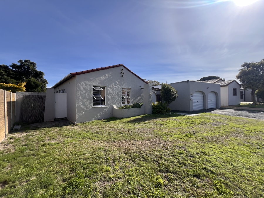 To Let 3 Bedroom Property for Rent in Flamingo Vlei Western Cape